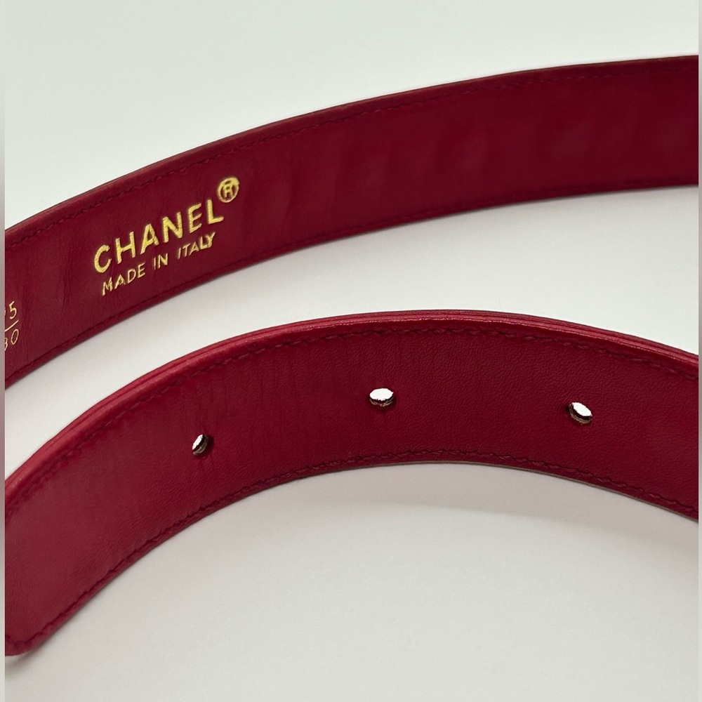 CHANEL Vintage Gold Chain Red Leather Belt NEW CONDITION - Picture 8 of 8